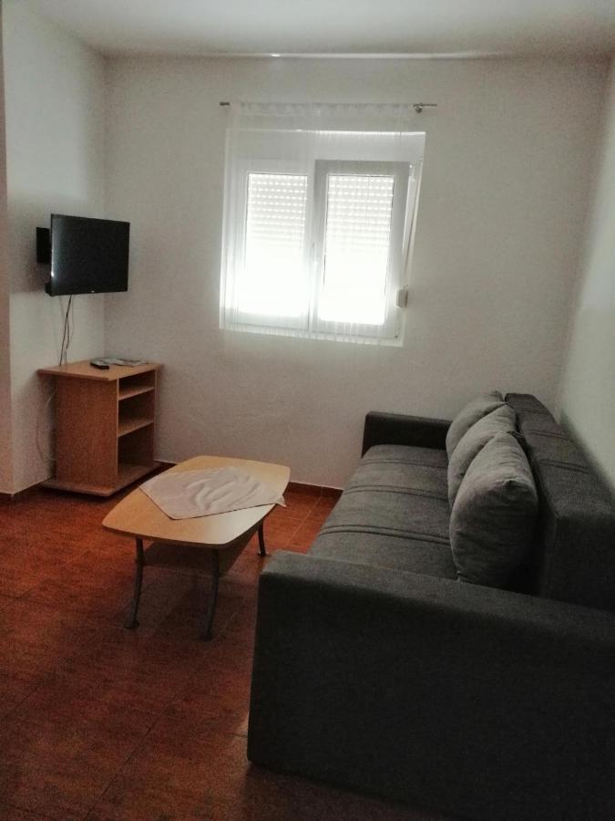 Apartments Nada Vir Extérieur photo